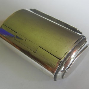 Rare Victorian/Edwardian pill or snuff box high grade silver 37.3 grams, 1-3/4&quot;x 1-1/8&quot; x 5/8&quot;.  Antique silver snuff box.  Artisan pill box