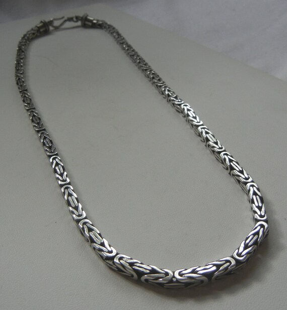 18" Bali Byzantine 4.1mm square link chain sterli… - image 6