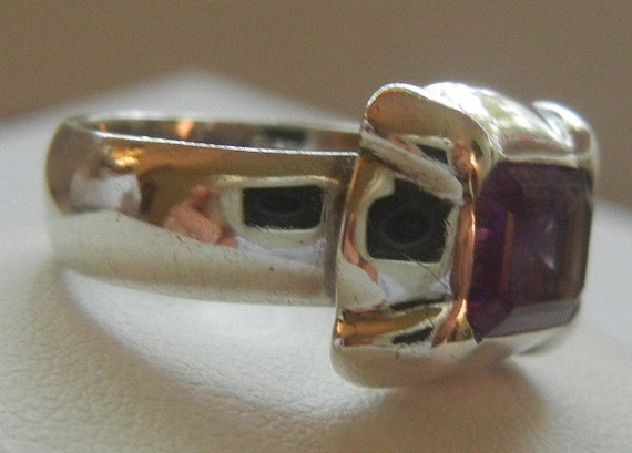 Vintage sterling silver and amethyst classic ring… - image 9