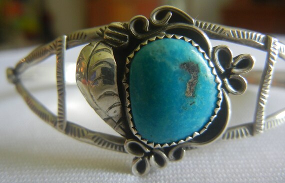 Dainty Navajo turquoise & sterling silver cuff br… - image 7