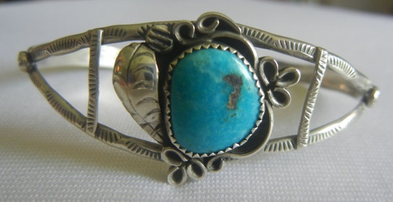 Dainty Navajo turquoise & sterling silver cuff br… - image 3