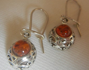 Small amber & sterling silver drop earrings 2.8 grams, 1-1/4" x 1/2".  Baltic amber jewelry.  Silver amber earrings.  Drop silver earrings.