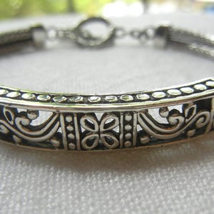 Thin double wheat chain Bali bracelet cut-out scroll design sterling silver 18.3 grams 7-3/4&quot; x 1/4&quot;.  Wheat chain bracelet.  Bali jewelry.
