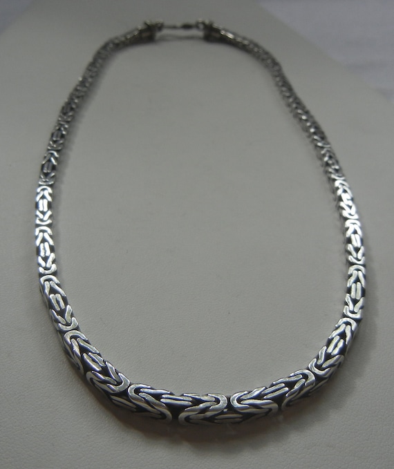 18" Bali Byzantine 4.1mm square link chain sterli… - image 3