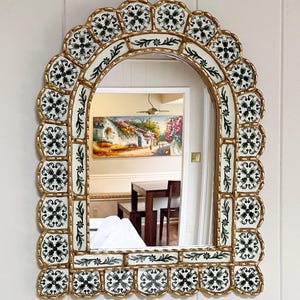 Espejo de arco peruano hecho a mano: diseño de azulejos mediterráneos en verde