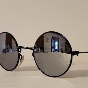 Vintage Sunglasses // Round Teashades // Black metal frames // Full Mirror lens // Hippie shades cat eye // Retro // colorful party costume