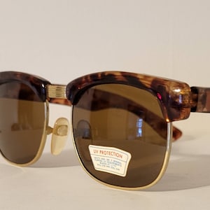 Vintage Narrow Clubmaster Sunglasses // Brown Tortoise Shell // Classic Browline Gold Frames Sunglasses Beach Shades // Stylish NOS Retro