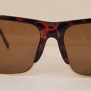 Vintage Sunglasses // Brown Tortoise Shell // Leopard Print Beige frames // Semi-Rimless rectangle glasses // Gold rim // Snake Skin VTG NOS