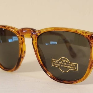 Vintage Wayfarer-zonnebril // Bruin rood schildpad montuur // glanzend kattenoogpatroon // Kleinere monturen // Retro Shades VTG NOS
