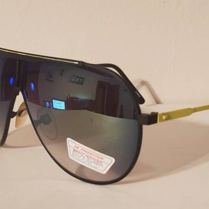 Vintage Aviator Sunglasses // black lenses // Neon Yellow metal frames // 90s glasses // summer beach sunglasses // Yellow racing stripe