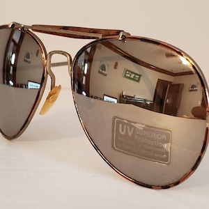Vintage Double bridge Aviator Sunglasses // gold metal frames with tortoise shell lining // Mirror lens // 90s glasses