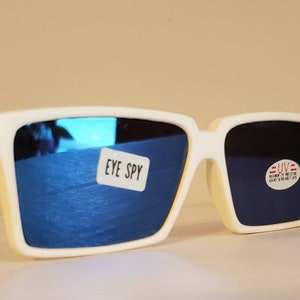 Vintage Sunglasses // Dark blue lenses // &quot;Eye Spy&quot; sunglasses that have mirrored lenses on inside of peripherals // fun kids shades VTG NOS