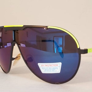 Vintage Aviator Sunglasses //  Blue Tinted lenses // Neon Yellow metal frames // 90s party glasses // summer beach party Shades