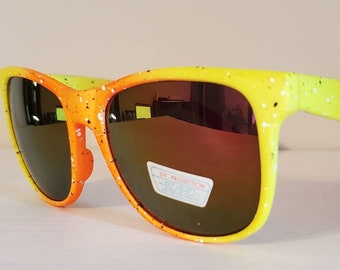 Vintage Wayfarer Sunglasses // Orange yellow pink Speckled frames Multicolor // unique funky retro throwback // 90s party beach summer VTG