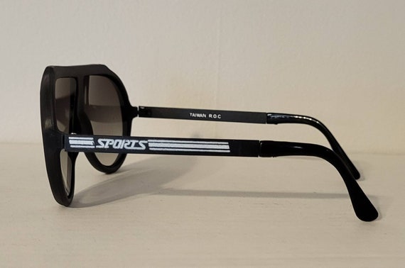 Vintage Aviator Sunglasses // Gradient Tint Lense… - image 5