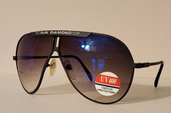 Vintage Aviator Teardrop Sunglasses // Matte Black Metal  display picture 3