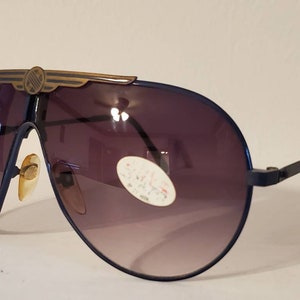 Vintage Aviator Sunglasses // Deep blue metal frames // Gold metal decal on brow of frames // Pilot Airforce shades // summer beach NOS