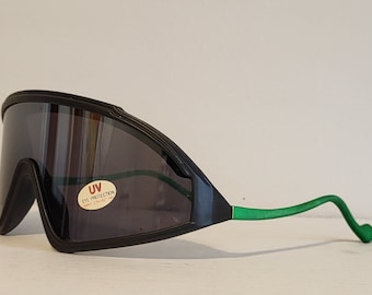 Vintage Sports Sunglasses // Normal Lenses // big shield sunglasses // Sports Goggle // Party Racing beach summer // Brow Pads