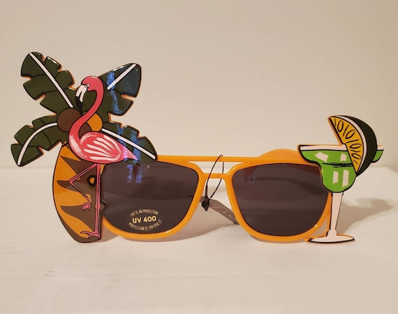 Vintage Flamingo Sunglasses // Beach Party // Haw… - image 2
