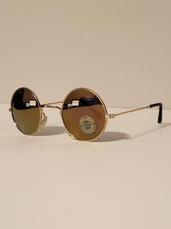 Vintage Round Gold Wire Sunglasses | Retro John Lennon Style  display picture 1