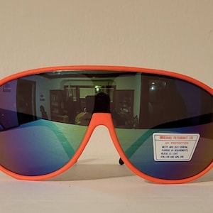 Vintage Sports Sunglasses// Big Shield Sunglasses // Ocean Mirror Lens // Bright Hunter Orange Frames // Racing Goggles Rave music festivals