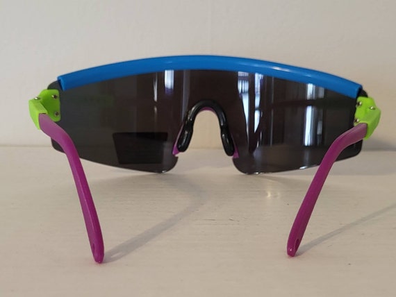 Vintage Sports Sunglasses //  Blue Tint Rainbow L… - image 6