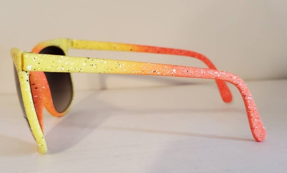 Vintage Wayfarer Sunglasses // Orange yellow Spec… - image 5