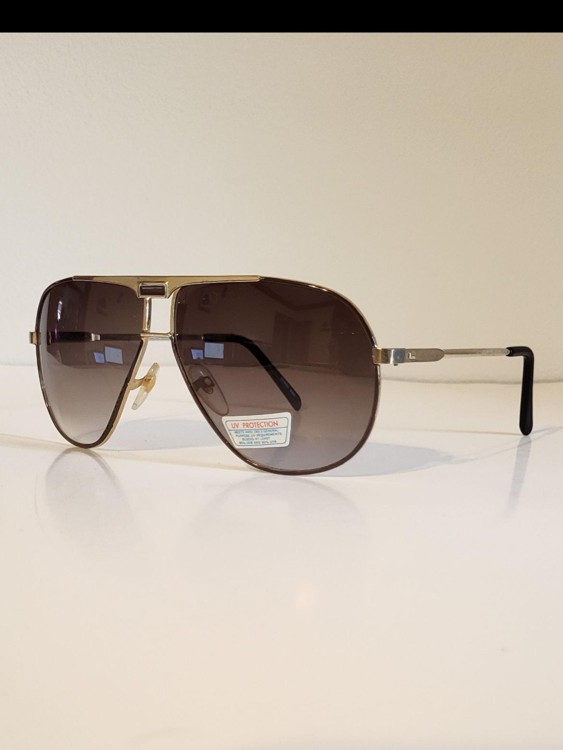 Vintage Aviator Square Sunglasses // Carbon Gradient Lenses  display picture 3