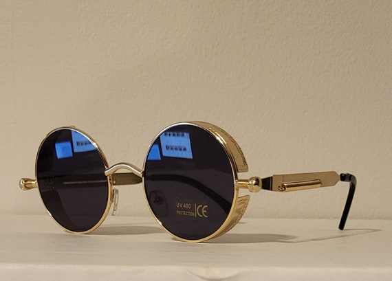 Vintage Round Sunglasses  // Gold Metal Teashades… - image 1