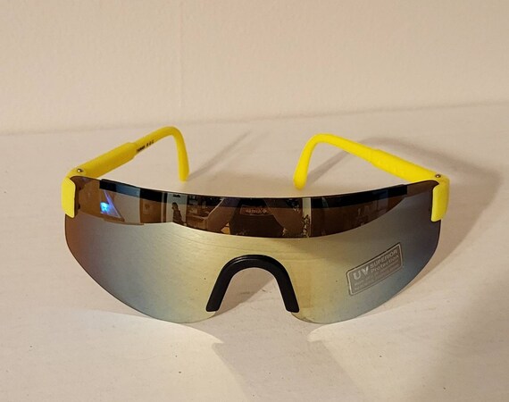 Vintage Sports Sunglasses // Gold Mirror tinted l… - image 4