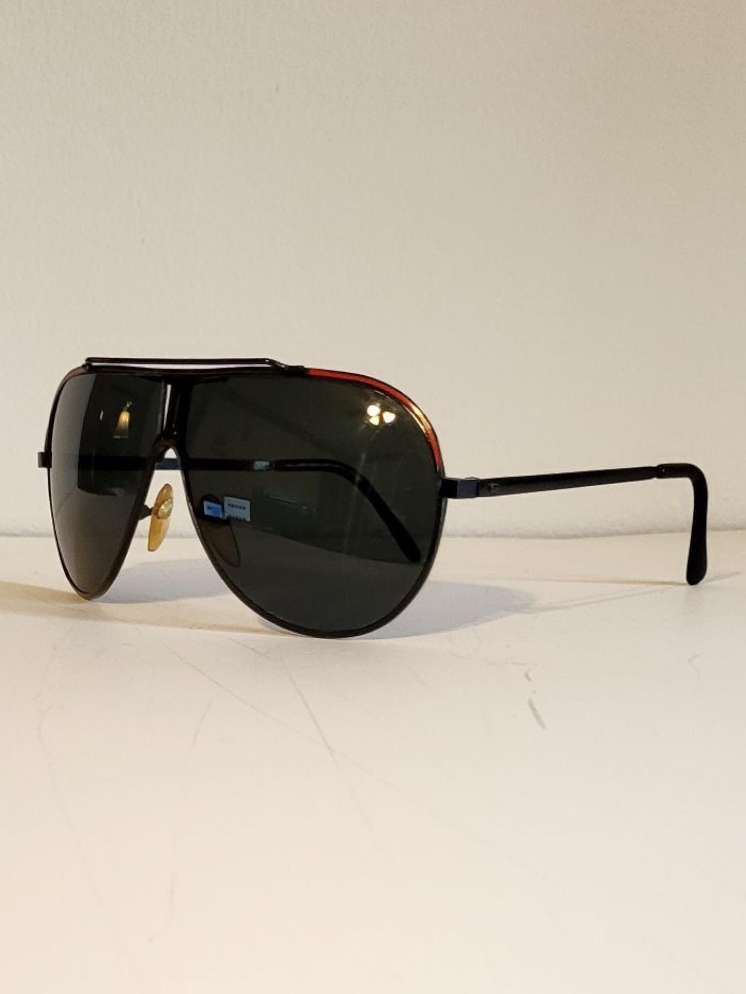 Vintage Aviator Teardrop Sunglasses // Glossy Black Metal Frames W