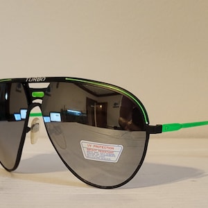 Vintage Aviator Sunglasses // Bright Green Metal Frames // Mirror lenses // summer 90s sunglasses VTG Turbo // Sleek Metal Style