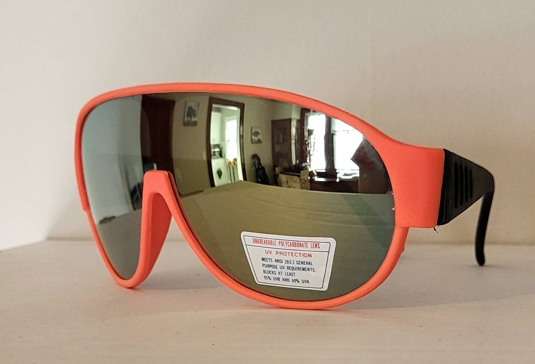 Vintage Sports Sunglasses// Big Shield Sunglasses // Gold Mirror Lens