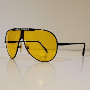 Vintage Aviator Sunglasses // Clear Yellow Lenses // Navy Blue Metal Frames // Night Drivers // Racing retro beach summer // 70s 80s 90s NOS