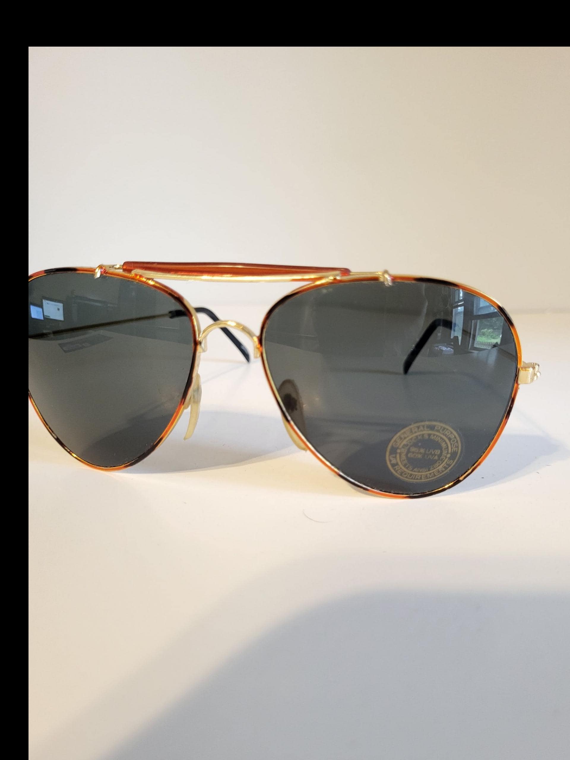 Vintage Double Bridge Aviator Sunglasses // Gold Metal  display picture 1