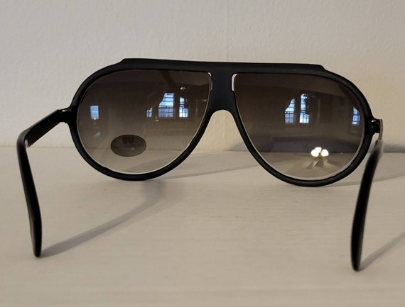 Vintage Aviator Sunglasses // Gradient Tint Lense… - image 6