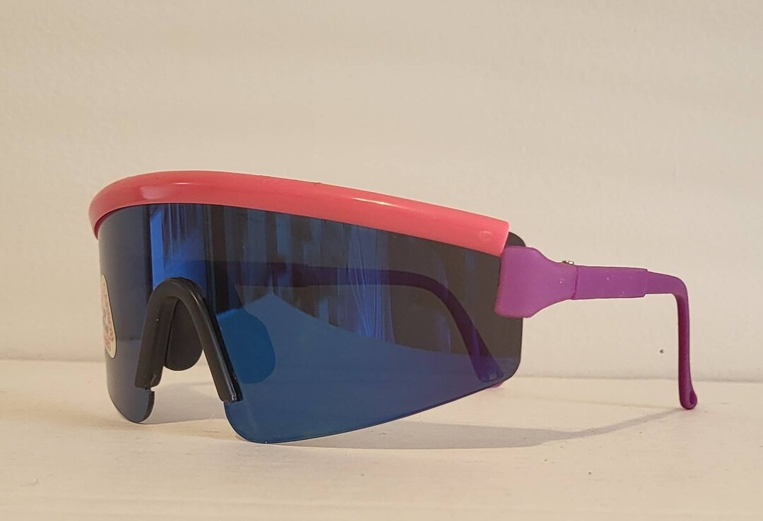 Vintage Sports Sunglasses // Partial Mirror Lenses // Pink and Purple