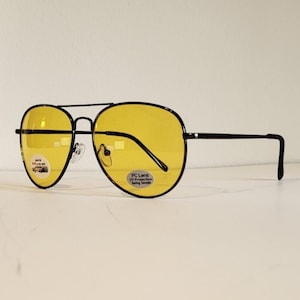 Vintage Aviator Sunglasses // Black Metal Frames // Clear yellow lenses // summer aviator shades // retro beach summer // night racing