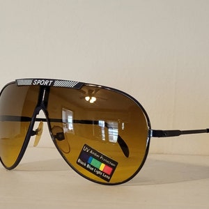 Vintage Aviator Sunglasses // Blue blocker lenses // Dead stock Sports brand // Dark Navy Blue metal frames // 80s + 90s glasses