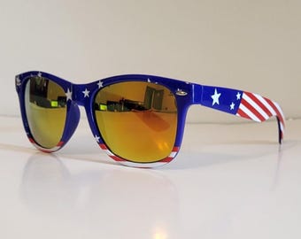 Vintage Wayfarer Sunglasses // American Flag Blue Sunglasses // Red White and Blue America / Gold Mirror Lenses // United States of America