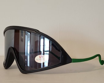 Vintage Sports Sunglasses // Reflective Lenses // big shield sunglasses // Sports Goggle // Party Racing beach summer // Brow Pads