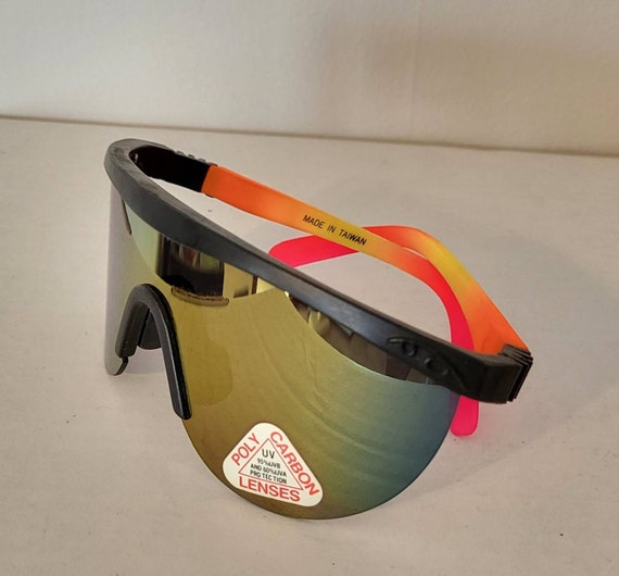 Vintage Sports Sunglasses // pink and orange Frame