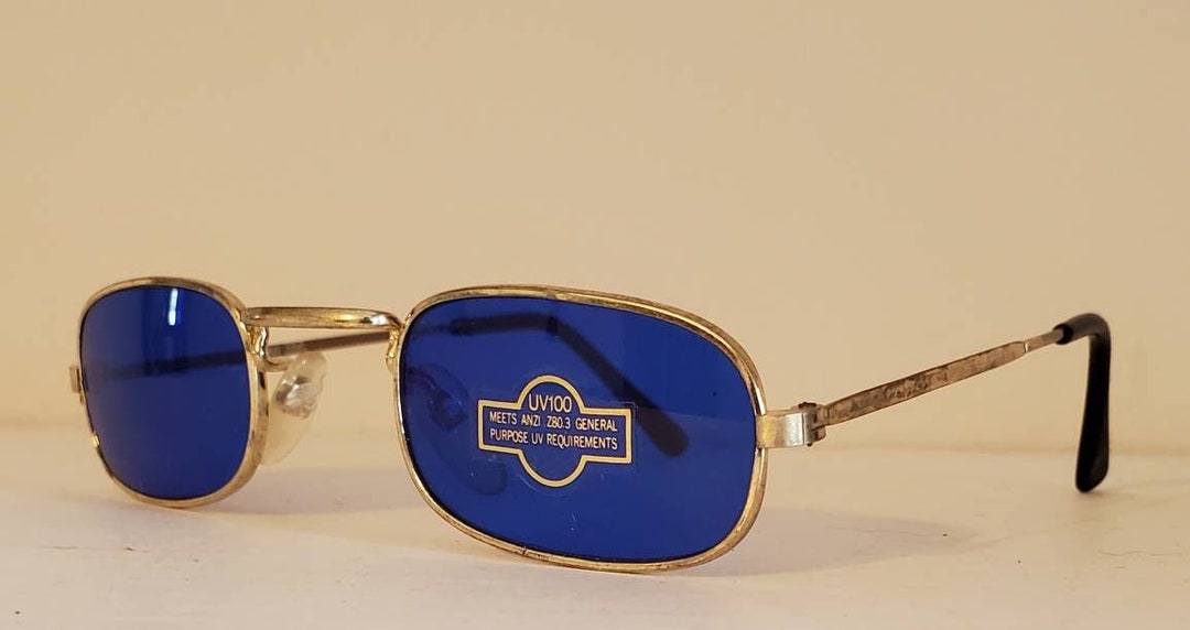 Vintage Sunglasses // Narrow Rectangular Black Metal Frames // Etsy
