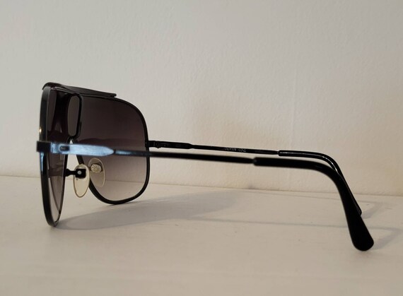 Vintage Teardrop Aviator Sunglasses // Black Meta… - image 5