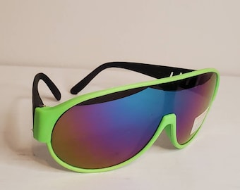 Vintage Sports Sunglasses// Big Shield Sunglasses // Sports Goggles // Racing shades // Neon Green Frames // Retro Rave music festivals