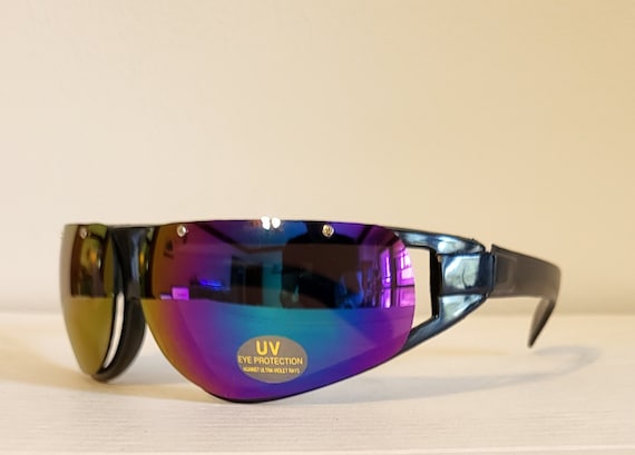 Vintage Purple Shield Sunglasses Versace X68 030 230 – Vintage Frames Company main image 3