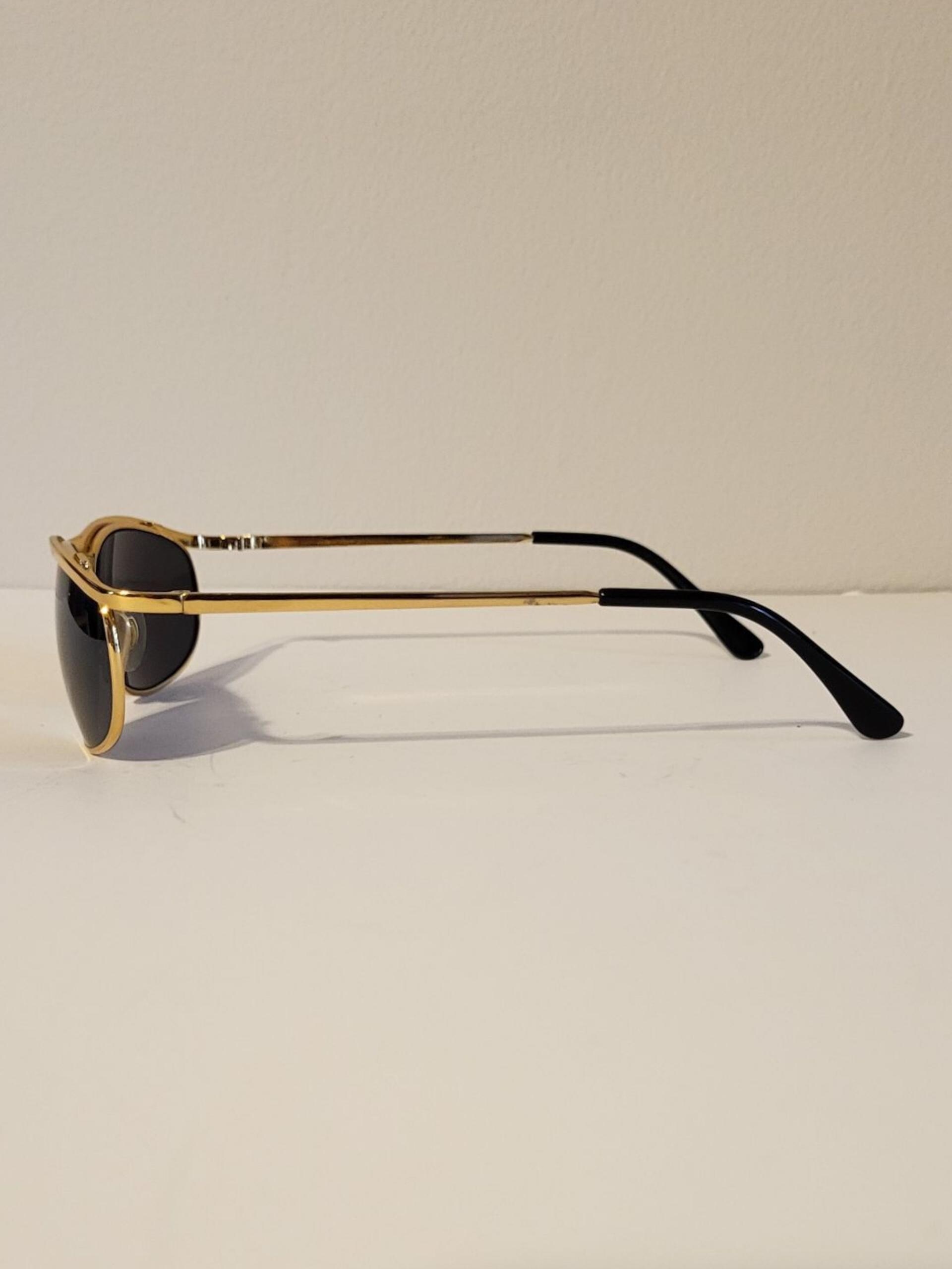 Retro Oval Sunglasses Y2K Style Gold Frame UV Protection Unisex 90s LJCZKA Retro Oval Sunglasses for Women 90s Small Guadeloupe  main image 3
