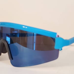 Vintage Sports Sunglasses // partial mirror Lenses // bright blue Frames // big shield sunglasses // classic party racing beach summer