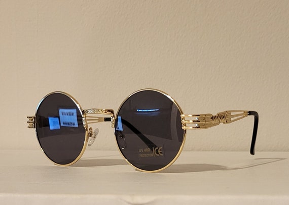 Vintage Round Sunglasses  // Gold Metal Teashades… - image 1