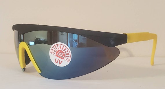 DSC Glider Polarized Cricket Sunglasses,- Buy DSC Glider Polarized Cricket Sunglasses  Online at Lowest Prices in India - | khelmart.com